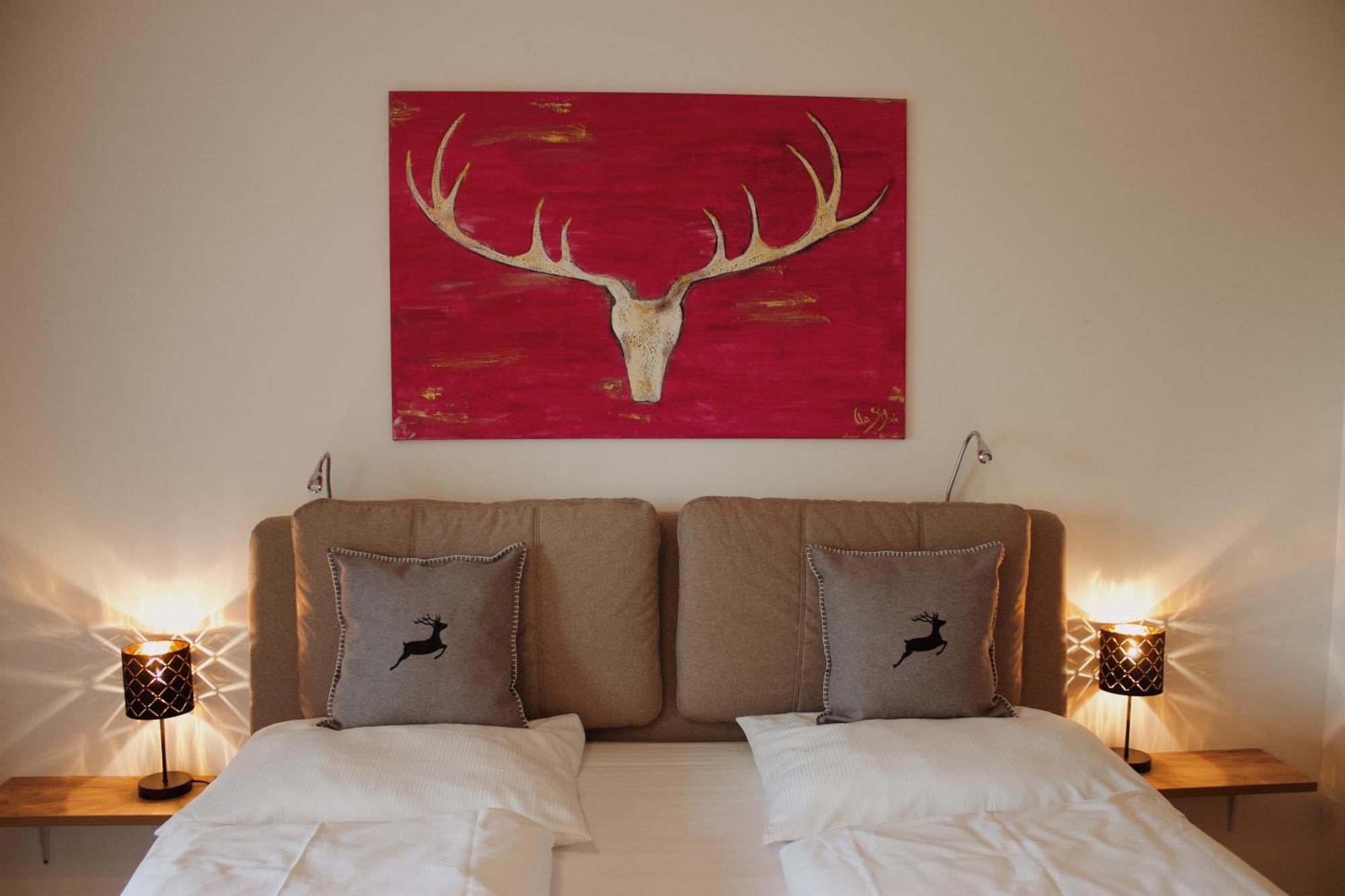 Hotel Garni - Chiemsee-Pension-Seebruck 시온시브루크 외부 사진