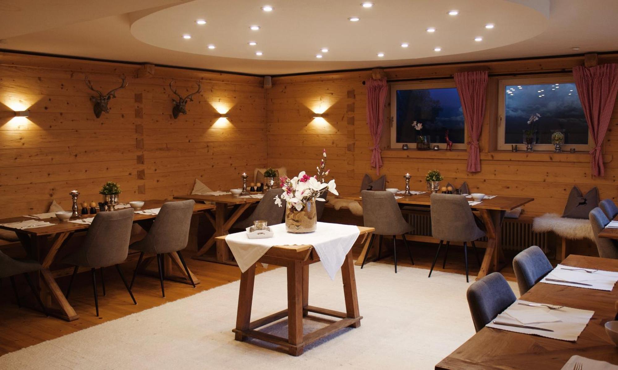 Hotel Garni - Chiemsee-Pension-Seebruck 시온시브루크 외부 사진