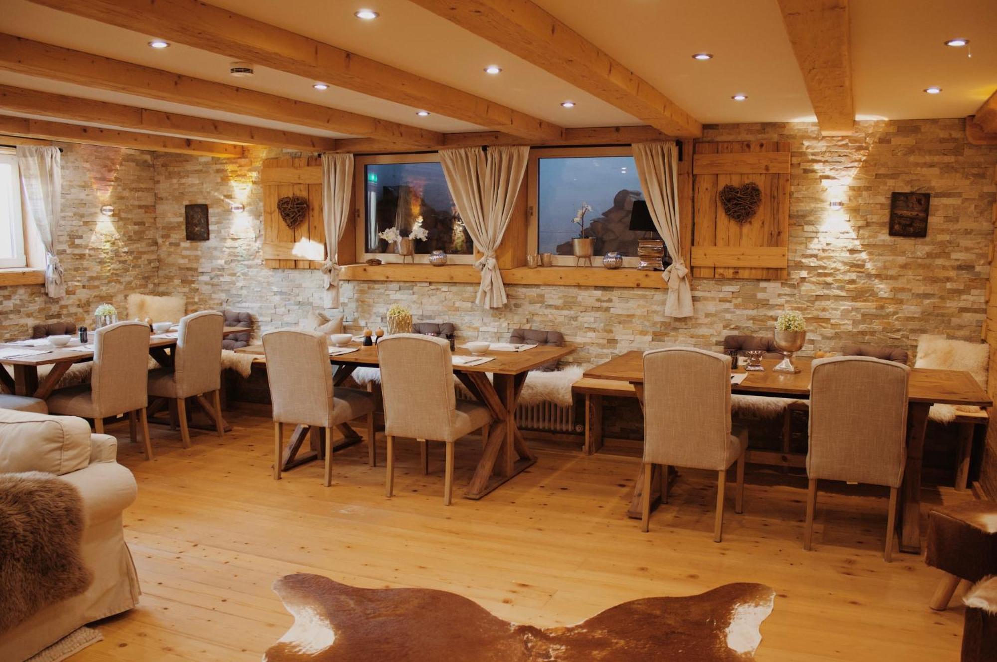 Hotel Garni - Chiemsee-Pension-Seebruck 시온시브루크 외부 사진